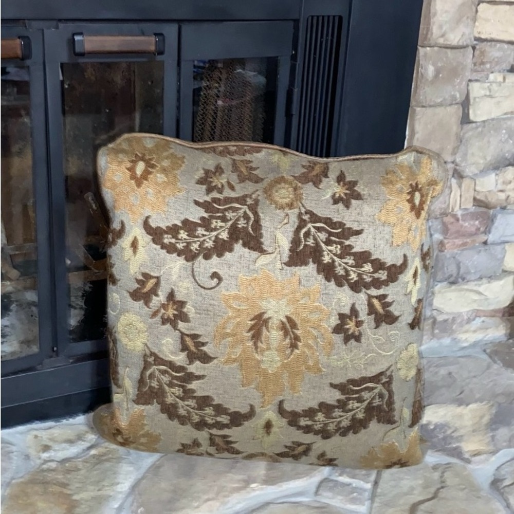 Decorative Accent Pillow Double Sided Cloth/Leather Size 19 X 19 Inches